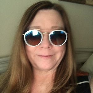 Meet your Posher, Rhonda